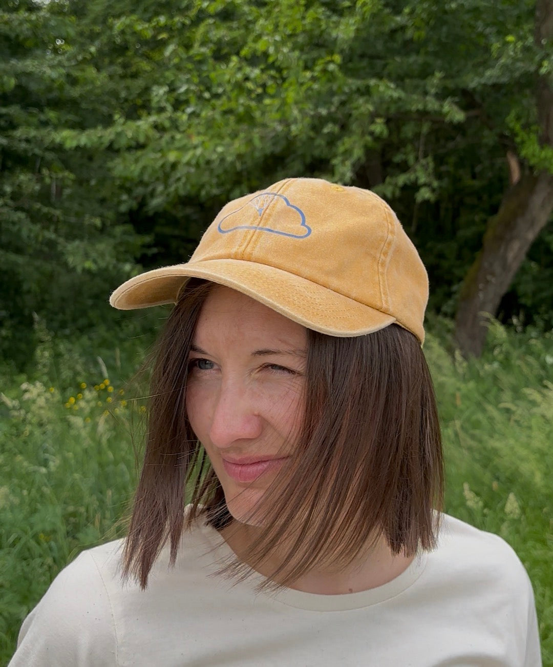 „Cloud" Vintage Cap